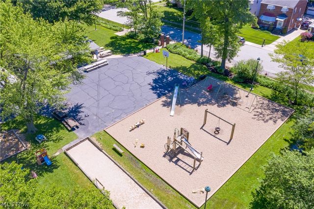 21130 Edgecliff Drive, Euclid, OH 44123