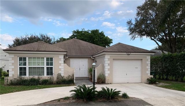 96 Del Rio Boulevard, Boca Raton, FL 33432