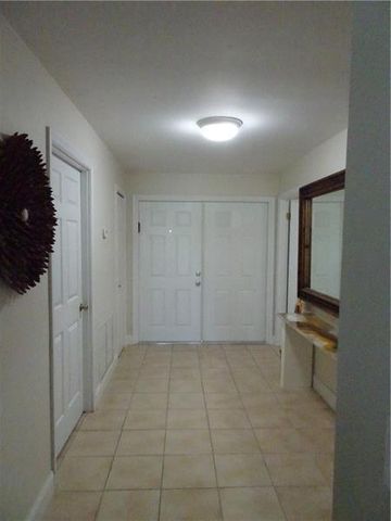 96 Del Rio Boulevard, Boca Raton, FL 33432
