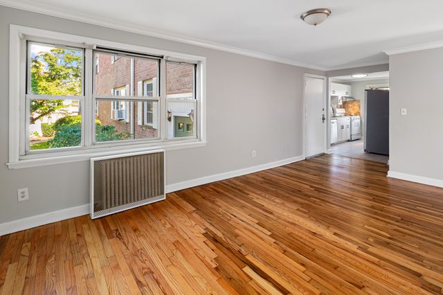 23 Standish Road APT 2, Stamford, CT 06902