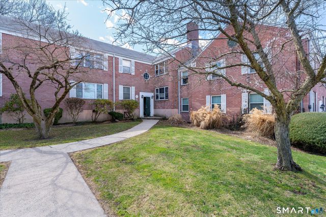 23 Standish Road APT 2, Stamford, CT 06902