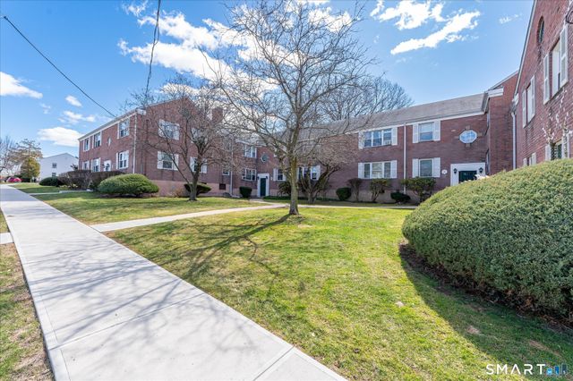 23 Standish Road APT 2, Stamford, CT 06902