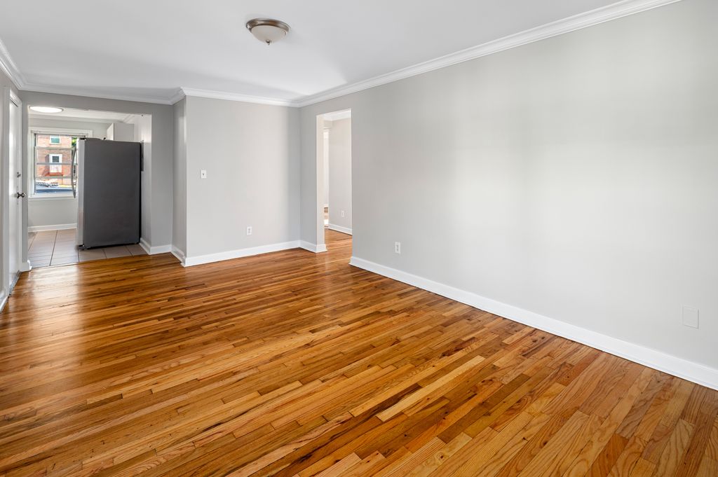 23 Standish Road APT 2, Stamford, CT 06902