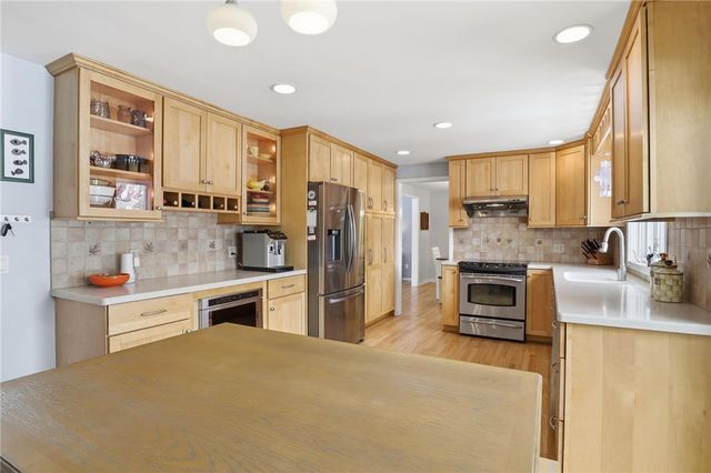 23 Copper Woods, Pittsford, NY 14534