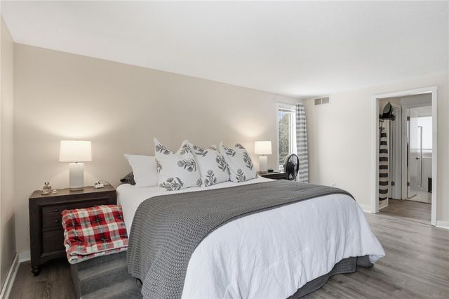 23 Copper Woods, Pittsford, NY 14534