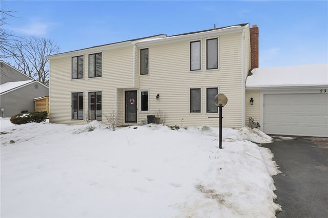 23 Copper Woods, Pittsford, NY 14534