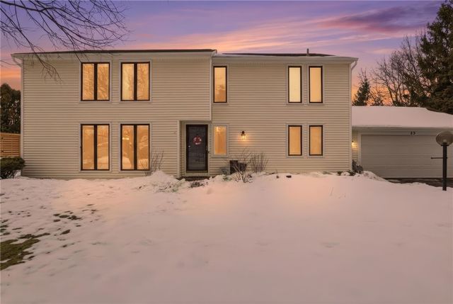 23 Copper Woods, Pittsford, NY 14534