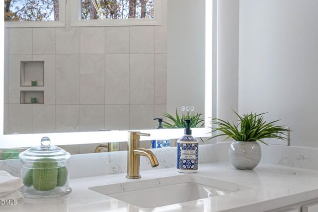 101 Turquoise Creek Drive, Cary, NC 27513