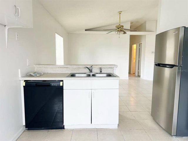 464 SPREADING OAK CIRCLE, Apopka, FL 32712