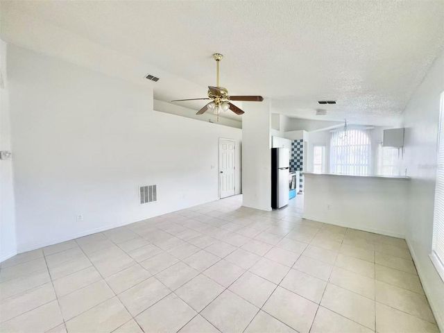 464 SPREADING OAK CIRCLE, Apopka, FL 32712