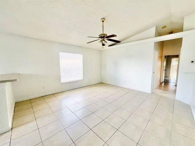 464 SPREADING OAK CIRCLE, Apopka, FL 32712