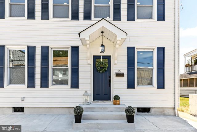 20 W WATER ST, Middletown, PA 17057