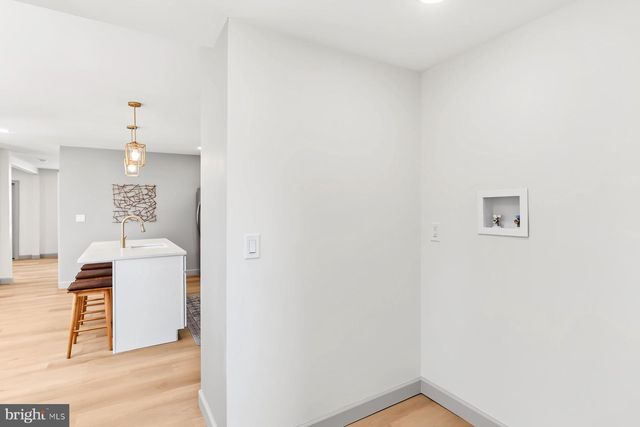 20 W WATER ST, Middletown, PA 17057