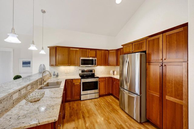 7910 Starr Grass Drive, Madison, WI 53719