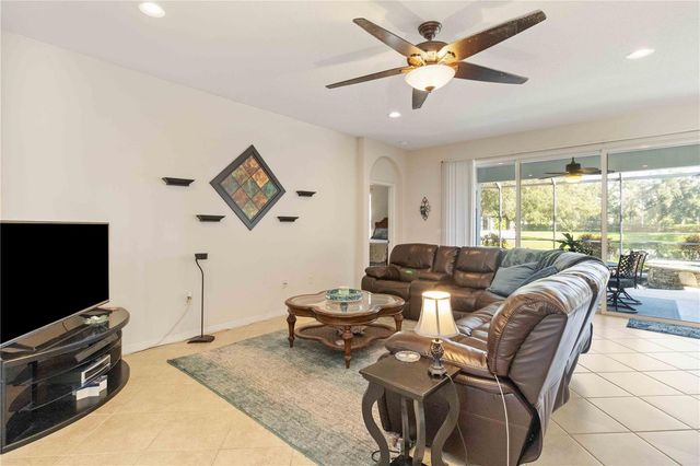 6815 45TH TERRACE E, Bradenton, FL 34203