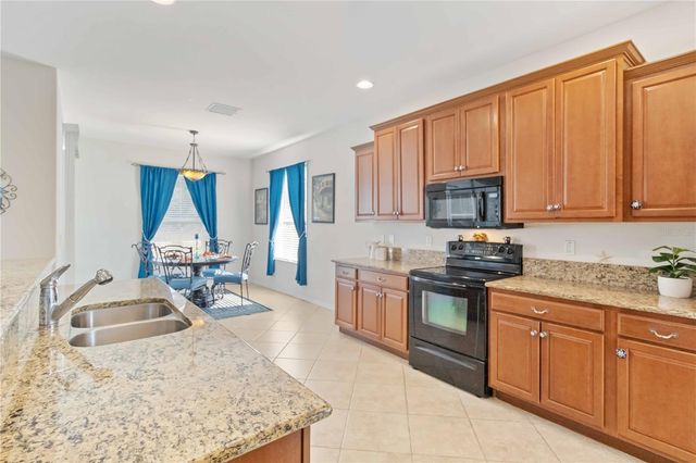 6815 45TH TERRACE E, Bradenton, FL 34203