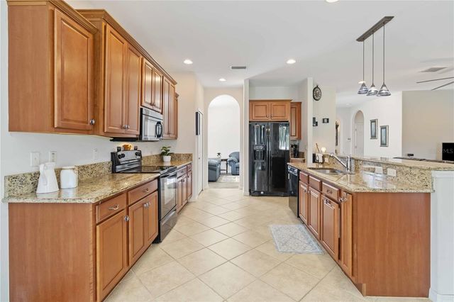 6815 45TH TERRACE E, Bradenton, FL 34203