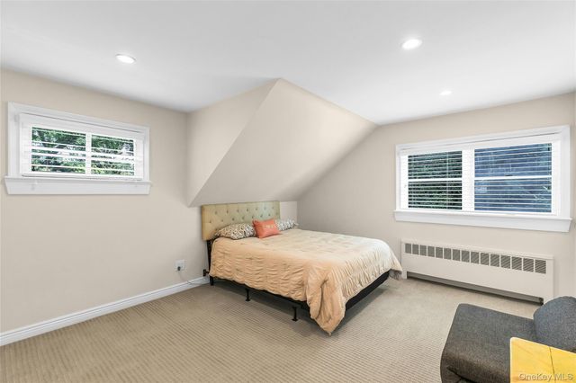 18 Briarcliff Place, Huntington, NY 11743