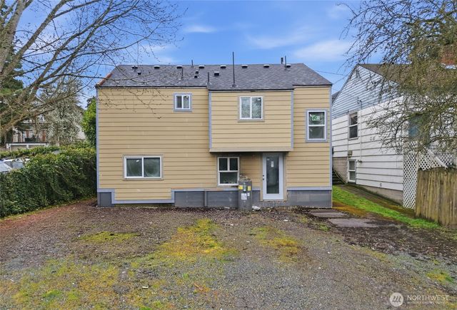 5752 NE 62nd Street, Seattle, WA 98115