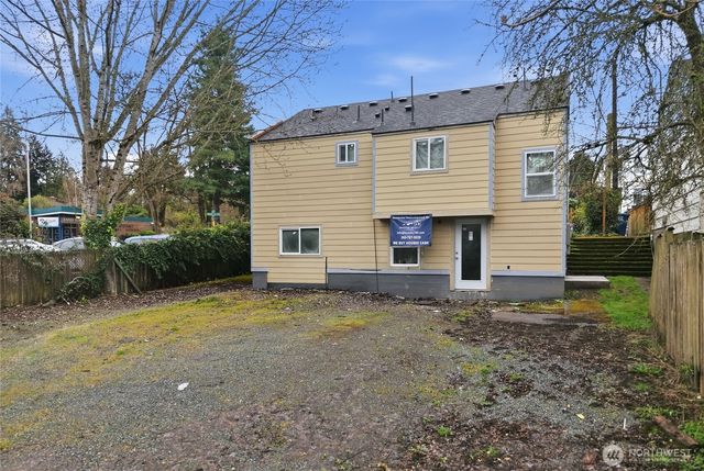 5752 NE 62nd Street, Seattle, WA 98115