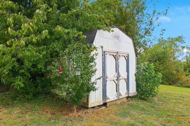 100 Ashville Drive, Nicholasville, KY 40356