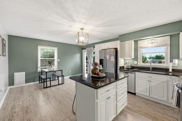 100 Ashville Drive, Nicholasville, KY 40356