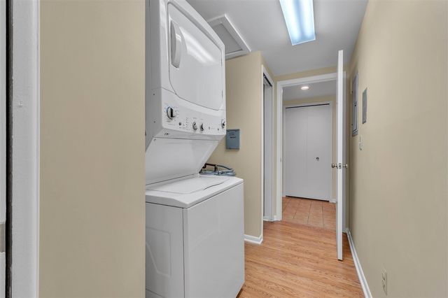 2115 Nature Cove Court 108, Ann Arbor, MI 48104