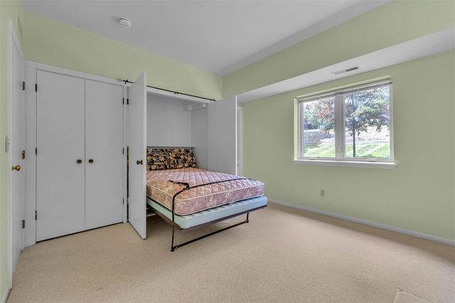 2115 Nature Cove Court 108, Ann Arbor, MI 48104
