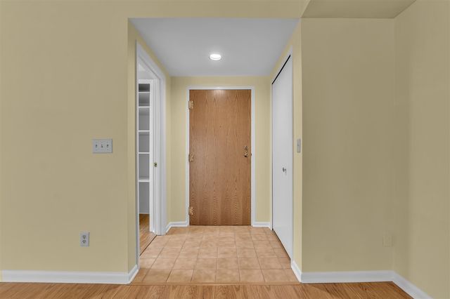 2115 Nature Cove Court 108, Ann Arbor, MI 48104