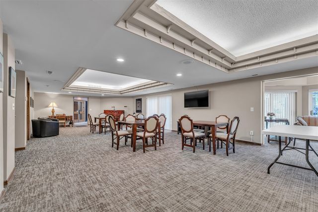 2115 Nature Cove Court 108, Ann Arbor, MI 48104