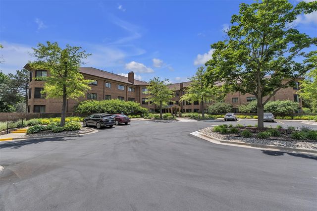 2115 Nature Cove Court 108, Ann Arbor, MI 48104