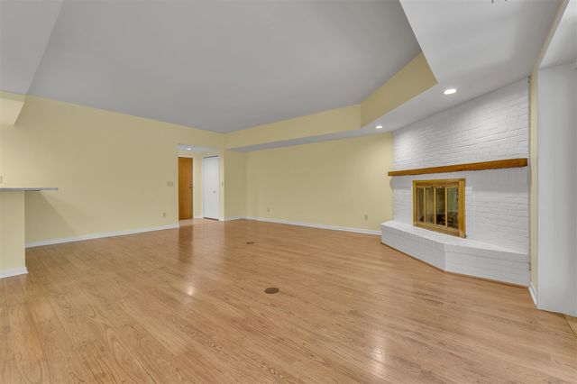 2115 Nature Cove Court 108, Ann Arbor, MI 48104
