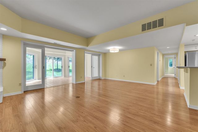 2115 Nature Cove Court 108, Ann Arbor, MI 48104