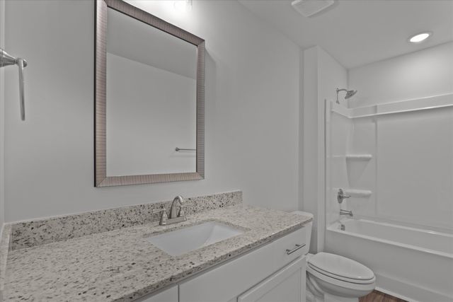 210 NW Shingle Oak Garden, Aiken, SC 29801