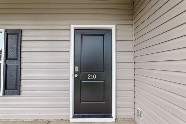 210 NW Shingle Oak Garden, Aiken, SC 29801