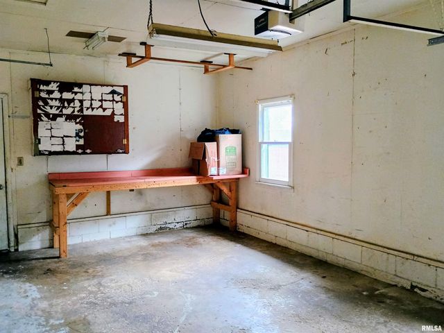 204 JAY Street, East Peoria, IL 61611