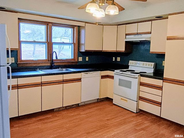 204 JAY Street, East Peoria, IL 61611