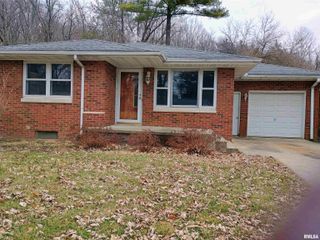 204 JAY Street, East Peoria, IL 61611