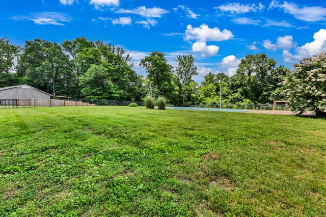 1433 Keesee Rd, Clarksville, TN 37040