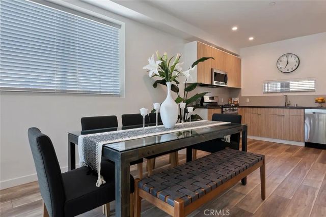 13538 Vanowen Street 4, Valley Glen, CA 91405