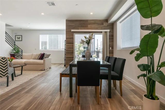 13538 Vanowen Street 4, Valley Glen, CA 91405