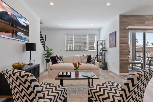13538 Vanowen Street 4, Valley Glen, CA 91405