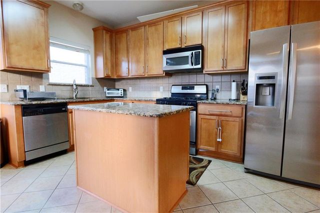 11008 Crazy Well DR, Austin, TX 78717