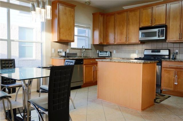 11008 Crazy Well DR, Austin, TX 78717