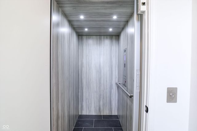 15437 Mystic Rock Drive, Carmel, IN 46033