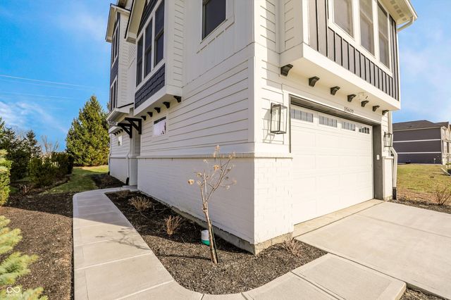 15437 Mystic Rock Drive, Carmel, IN 46033