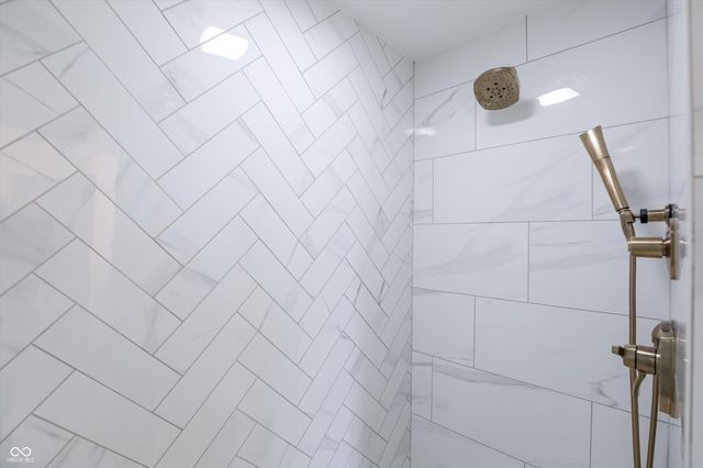 15437 Mystic Rock Drive, Carmel, IN 46033