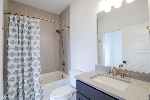 15437 Mystic Rock Drive, Carmel, IN 46033