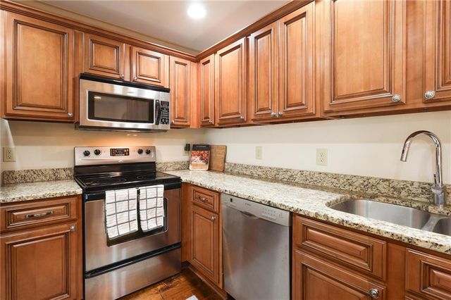 204 Madison Lane, Smyrna, GA 30080