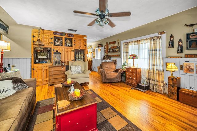 2876 30TH AVENUE N, St Petersburg, FL 33713